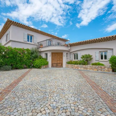 With Helipad, Sauna And Infinity Pool Villa Saint-Tropez